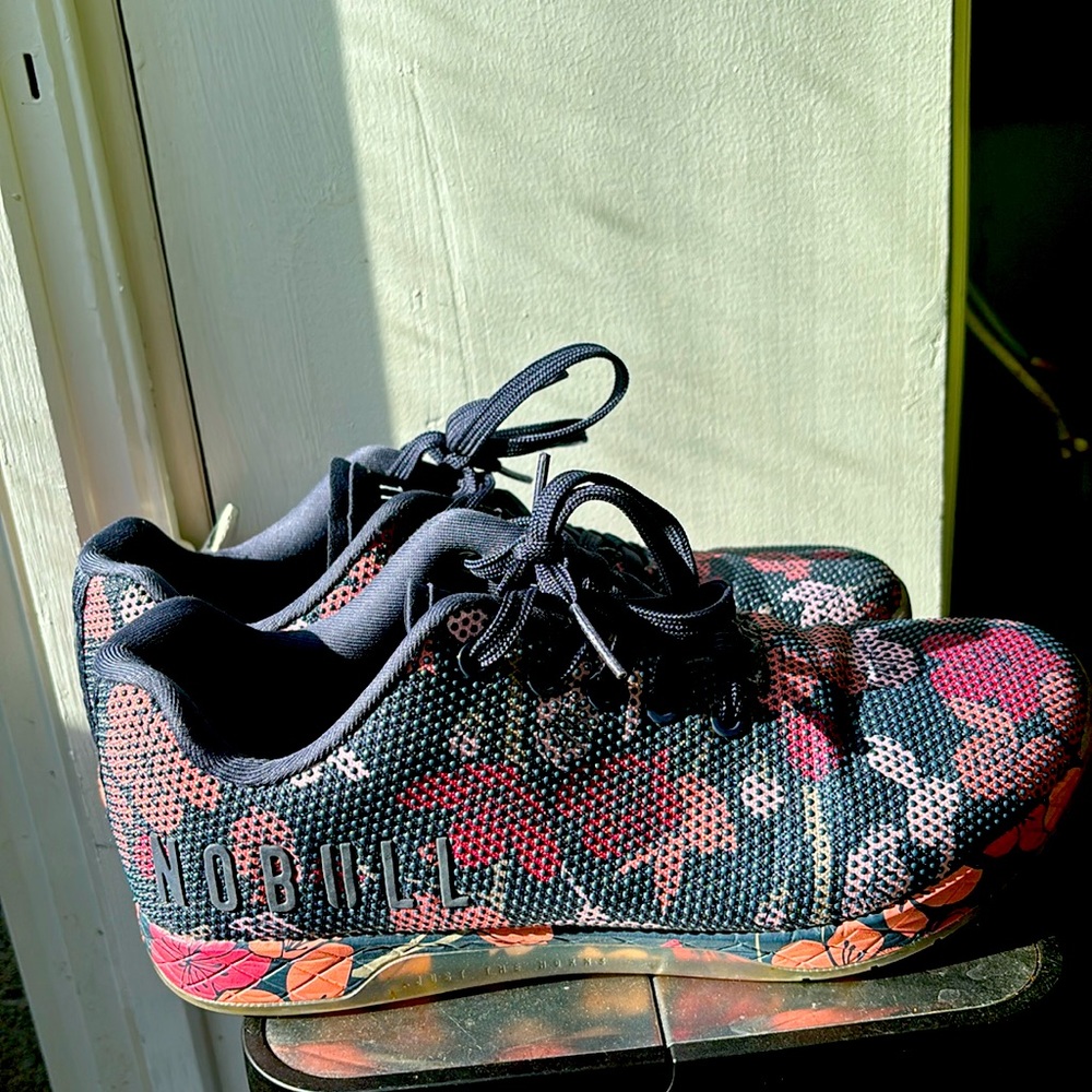 NOBULL training shoes! Almost brand new condition only been worn 2 times!
